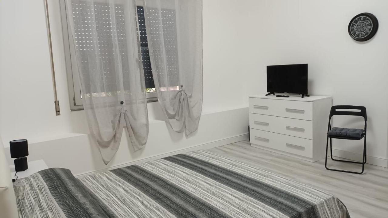 La Laguna Rooms SantʼAntìoco 外观 照片