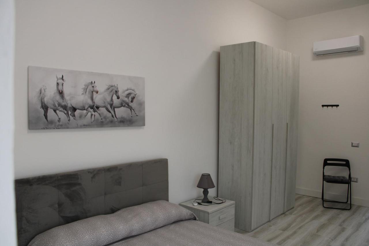 La Laguna Rooms SantʼAntìoco 外观 照片